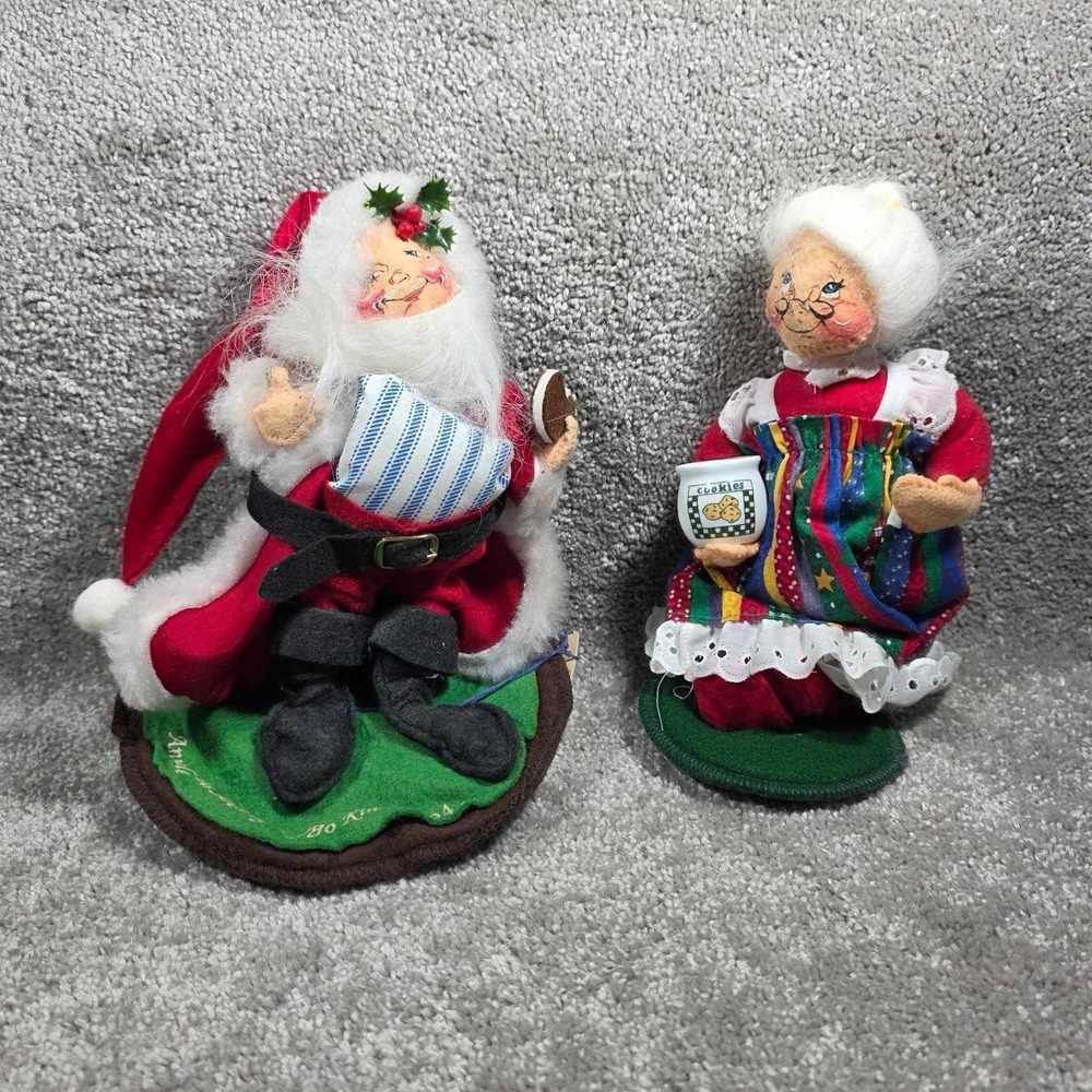 Annalee Christmas Dolls Santa‎ and Mrs Claus Felt Figures Red 1994 Set of 2 OS